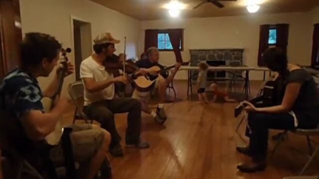 June 2012 Old Time Jam at Terrace Park Cabin in Big Stone Gap, Virginia смотреть онлайн