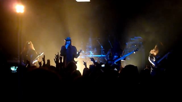 Nevermore - Born (live at Batschkapp) смотреть онлайн