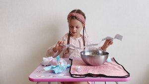 Кукла LOL Surprise Loves Hello Kitty - распаковка