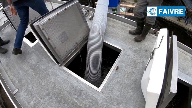 Погрузка живой форели массой более 2,7кг при помощи вакуумного рыбонасоса Pescavac 60 (10")