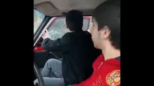 Оперская суета на машинах