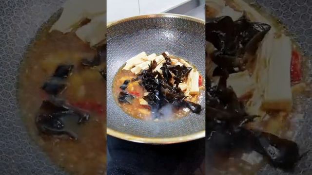 你肯定不知道腐竹这么做才好吃，很多人第一步都做错了 смотреть онлайн