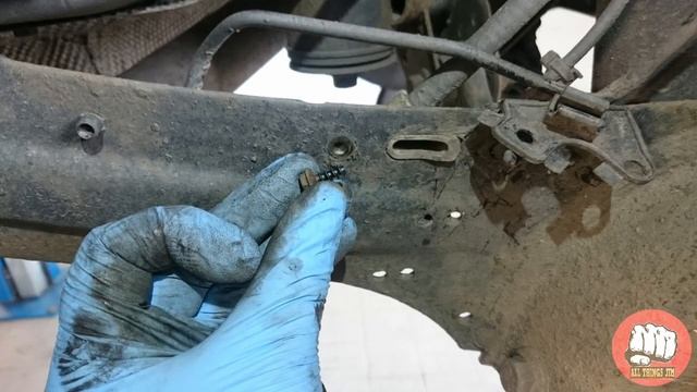 Rear swing axle / trailing arm bush - How to replace Ford Mondeo, Galaxy , S-max смотреть онлайн