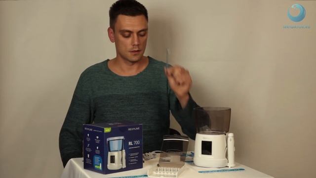 Ирригатор Revyline RL 700 смотреть онлайн