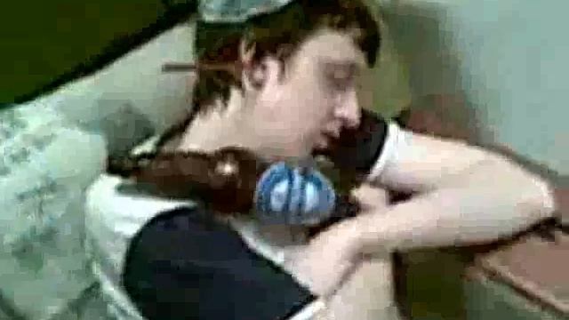 Засунули прямо в ухо! смотреть онлайн