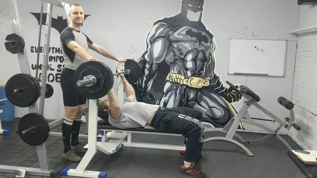 Когда вам тяжело. Жим лежа 115 на "ПРОСТО НОЛЬ". смотреть онлайн