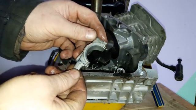 Задымил культиватор? Что делать? Ремонт китайского двигателя Champion! смотреть онлайн