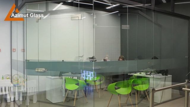 ?? Изготовление и монтаж стеклянных дверей и прямых перегородок для школы танцев «PRO Танцы»