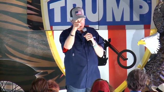 Lin Wood claims Joe Biden is dead, Lindsey Graham is done and the South will rise again смотреть онлайн