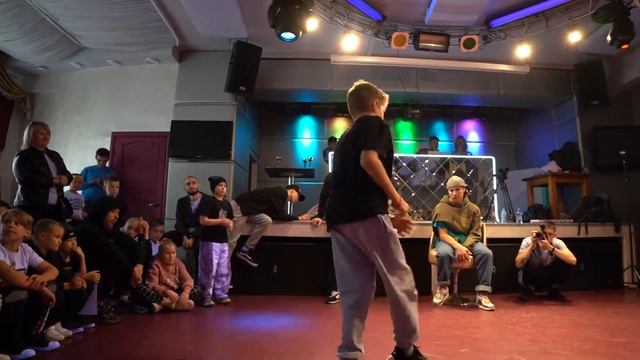 ART BATTLE 2020 | break dance 1x1 | beg | Кулагин Егор TIM ICE MAX SPACE MONKEY смотреть онлайн