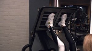 ЖИМ НОГАМИ В ТРЕНАЖЕРЕ +ЖИМ ОДНОЙ НОГОЙ. Борисова Анна