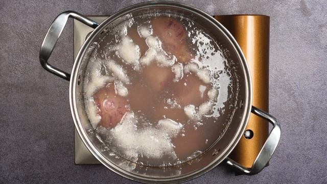 How to Make Hawaii's Oxtail Soup