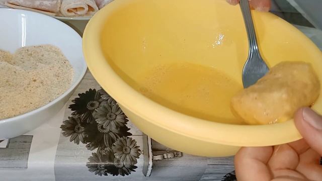 FAGOTTINI PROSCIUTTO E FORMAGGIO смотреть онлайн