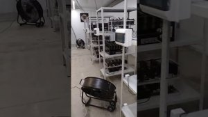 Вентиляция майнинг-фермы мощностью 100 кВт.