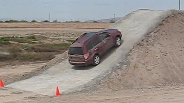 2009 Subaru Forester Off-Road Demonstration смотреть онлайн