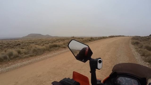 From PYRENEES MOUNTAINS to SPANISH DESERT in ONE DAY on old Honda Motorcycle! Dominator 650 /6