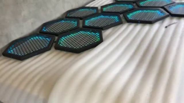 Световые панели СОТЫ из металла с цветной RGB лентой и пультом управления. RIDS2.0 смотреть онлайн