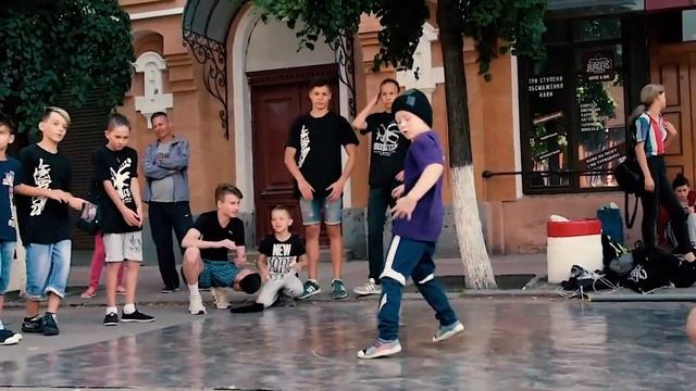 Брейк Данс Кропивницкий, Брейк Данс Кировоград. Школа Брейкинга Mix of Steps смотреть онлайн