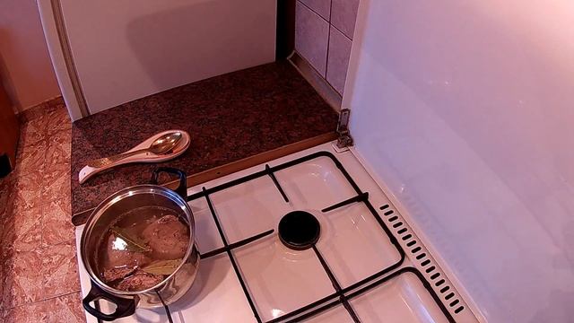 Куропатка в горшочках с овощами