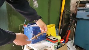 Как зарядить АКБ с помощью лампочки