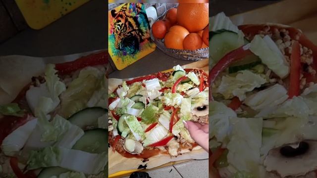 ПИЦЦА ИЗ СЛОЁНОГО ТЕСТА/ ПИЦЦА ЦЕЗАРЬ/ ПИЦЦА ДЛЯ ДЕТЕЙ!