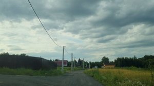 Продажа участков в Барыбино около школы на берегу шикарного водоема. Свет, газ. ПМЖ.
