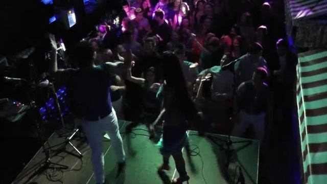 Латиноамериканская группа "Sonora Latina", шоу-балет, танцоры латино смотреть онлайн