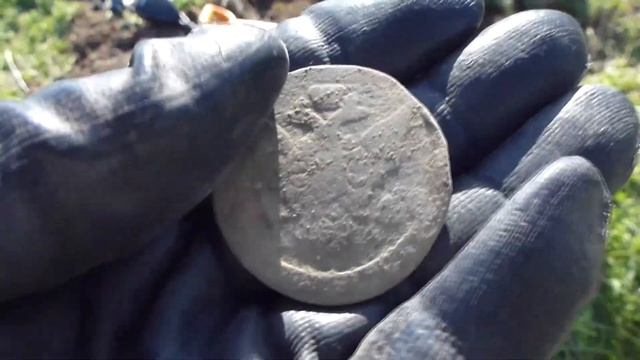 Коп на берегу Волги в интересном урочище. Зачетный находки!!! смотреть онлайн