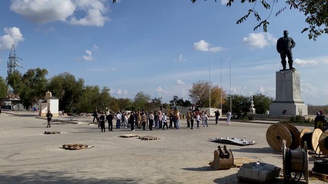 Оренбург. Теплая осенняя прогулка. смотреть онлайн