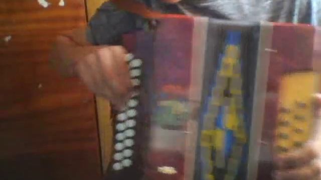 Урок №1 по игре на гармони: "Соединяем руки"(Частушки + Циганочка) смотреть онлайн