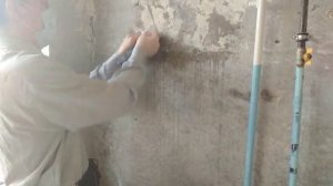Демонтаж штукатурки своими силами вода, скребок, терпение