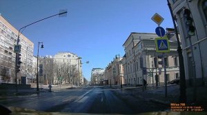 Взгляд из окна такси. Центр Москвы. Пречистенка.