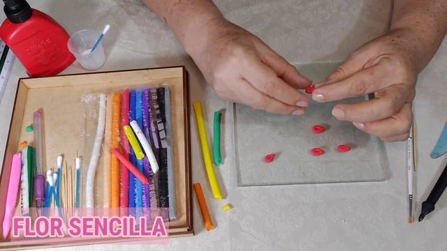 Tutorial para hacer varios tipos de flores con plastilina!♥ смотреть онлайн