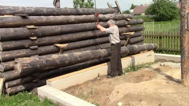 Подъёмник для брёвен в работе. Сруб своими руками. Часть 3.