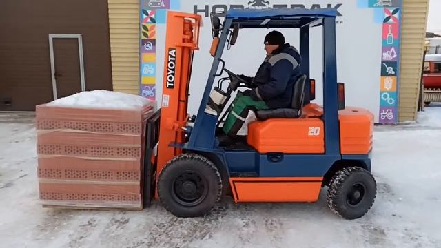 Вилочный погрузчик Toyota 5FGL 20 смотреть онлайн