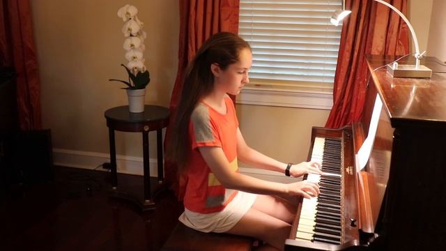 Ellie Morgan plays Mazurka by A. Gedike смотреть онлайн