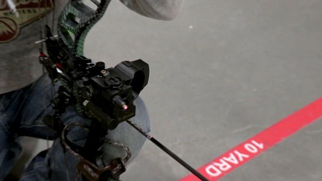Setup: Oracle Rangefinding Bow Sight - Step #4 Aligning the laser rangefinder to your line of sight смотреть онлайн