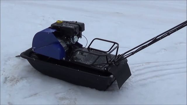 Мини-буксировщик Лидер-Дельта и сани-волокуши смотреть онлайн