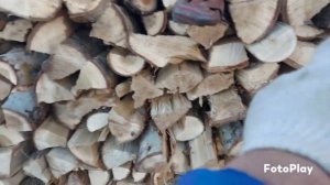 как закрепить край поленницы.