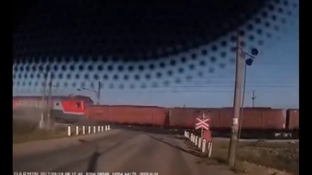 Железнодорожный переезд смотреть онлайн