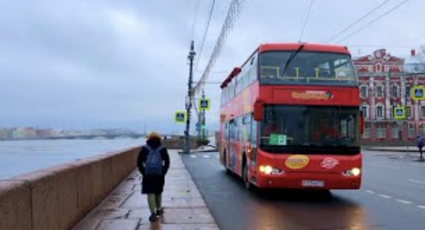 Общественный транспорт санкт петербург 31 декабря. Двухэтажный автобус ФАС. 2 Этажный автобус в Пятигорск экскурсии. Красный двухэтажный автобус рисунок по плану. Экскурсии зимой по Санкт-Петербургу на автобусе двухэтажном цена.