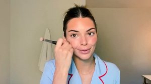 Kendall Jenner's Acne Journey, Go-To Makeup and Best Family Advice | Beauty Secrets | Vogue