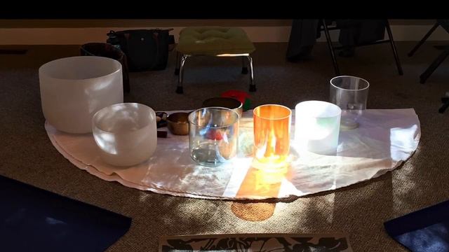 Alchemy Crystal Singing Bowls with Bernadette Yao, live recording 10-16-16 смотреть онлайн