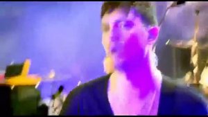 Мурашки по коже когда зал поет вместо исполнителя