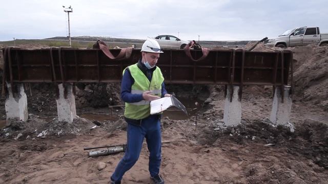 Компания Бауматик проводит статические испытания железобетонных свай.
