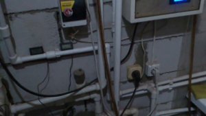 Самодельный тепловой насос из БУ сплит системы. 2 зимы- полёт нормальный.