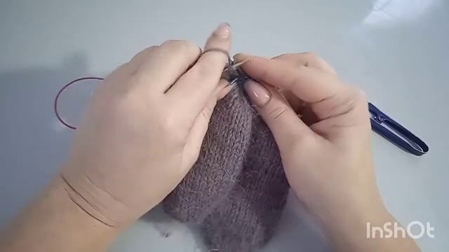 Варежки от пальцев с индийским клином.