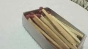 Фокус со спичечным коробком - заставляем его двигаться на ладони (инструкция)