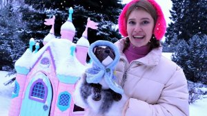 Игры зимой на улице - Как мама для Шоколадки. Веселые видео для детей