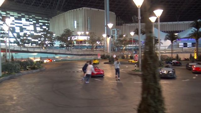 Ferrari world Abu dhabi Cамые быстрые авто Катаемся на Феррари Formula 1 | Day#7 смотреть онлайн